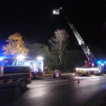 FW-DO: Zwei Gartenlauben brannten in Dortmund-Holthausen