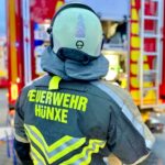 FW Hünxe: Person unter Lkw-Auflieger eingeklemmt