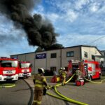 Feuer in Gewerbebetrieb im Stadtteil Frankenforst von Bergisch Gladbach