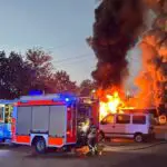 FW Norderstedt: Starke Rauchentwicklung – Brand eines Linienbusses im Hans-Böckler-Ring