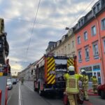 FW Dresden: Wohnungsbrand im Dachgeschoss, Rauchmelder hilft