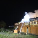 FF Bad Salzuflen: Neubau einer Kita brennt am Elkenbreder Weg / Feuerwehr Bad Salzuflen ist mit 60 Einsatzkräften vor Ort