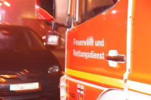 FW-BN: Verkehrsunfall mit schwerverletztem Fahrer, Smartwatch alarmiert die Rettungskräfte