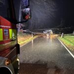 FW VG Asbach: Sturmtief Zoltan fordert die Feuerwehren / Kontrolle der Pegelstände an der Wied