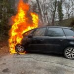 FW-EN: Wetter – Fahrzeugbrand in Grundschöttel
