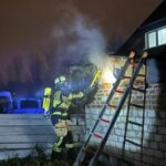 FW-E: Saunabrand im Anbau eines Wohngebäudes – massive Rauchentwicklung
