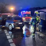 FW Hünxe: Verkehrsunfall, drei Verletzte