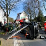 FW-E: Verkehrsunfall mit Pkw in Seitenlage – eine verletzte Person