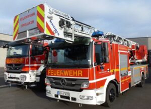 FW Dinslaken: Gemeldeter Zimmerbrand in der Innenstadt