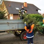 FW Gangelt: Abholung der Weihnachtsbäume durch die Jugendfeuerwehr