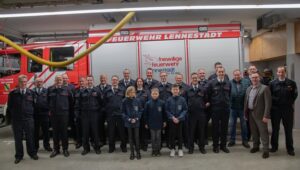 FW-OE: Jahresdienstbesprechung des Einsatzbereichs 4 der Feuerwehr Lennestadt – 100 Jahre Löschgruppe Saalhausen