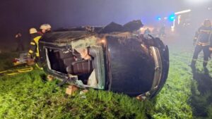FW Sonsbeck: Verkehrsunfall mit eingeklemmter Person – Automatischer Notruf über eCall