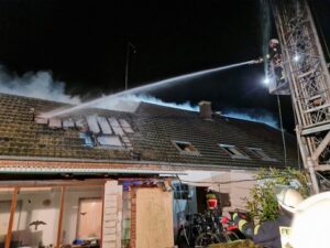 Feuerwehr Kalkar: Wohnungsbrand mit zwei verstorbenen Personen