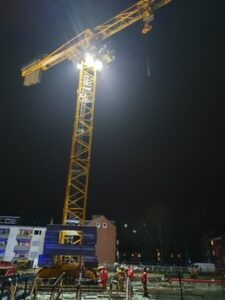 FW Bremerhaven: Einsatz der Höhenrettungsgruppe Feuerwehr Bremerhaven auf Baustelle