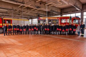FW Bremerhaven: Verbeamtungen und Neueinstellungen bei der Feuerwehr Bremerhaven