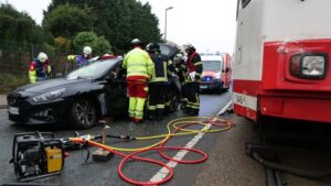 FW-DO: Marsbruchstraße wegen Verkehrsunfall gesperrt