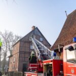 FW Flotwedel: Feuerwehr leistet Tragehilfe für den Rettungsdienst in Wienhausen