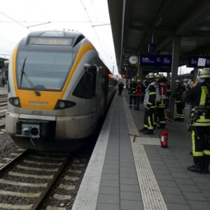 FW-DO: Lokführer meldet Feuer im Regionalexpress – Feuerwehr löscht Kabelbrand am Hauptbahnhof