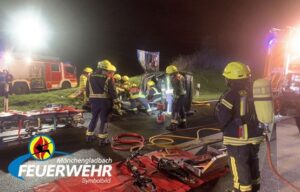 FW-MG: Verkehrsunfall in Winkeln