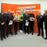 FW-NE: Ehrenabend der Freiwilligen Feuerwehr Kaarst – Verleihung des Deutschen Feuerwehr-Ehrenkreuz in Silber – Alarmierung während den Ehrungen