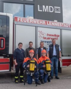 FW-OE: Neue „Atemschutzgeräte“ für die Jugendfeuerwehr – Firma LMD aus Elspe macht es möglich