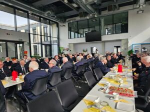 FW-AR: Kameradschaftstreffen der Feuerwehr Arnsberg nach 4 Jahren wieder erfolgreich