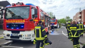 FW Sankt Augustin: Ehrenamtliche Feuerwehrleute löschen Zimmerbrand
