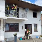 FW-RD: Feuer in Wohngebäude – großer Einsatz in Arpsdorf