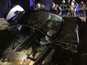 FW-ROW: Drei Verletzte bei Verkehrsunfall in Zeven / Hofkoh