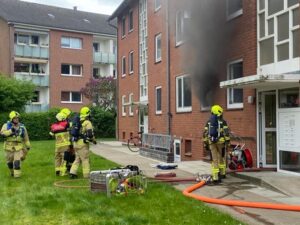FW-SE: Feuer in einer Küche eines Mehrfamilienhauses in Henstedt-Ulzburg