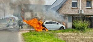 FFW Schwalmtal: Feuerwehr verhindert Übergreifen der Flammen